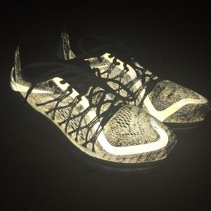 Very Rare Women’s Silver Premium Air Max